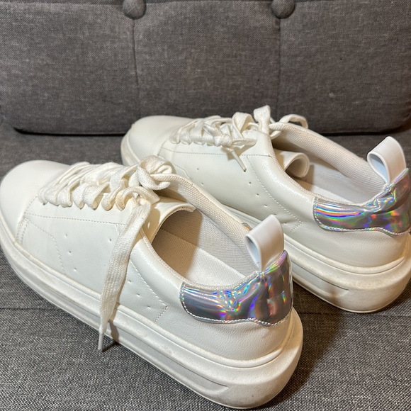 Forever 21 White sneakers - Picture 5 of 5